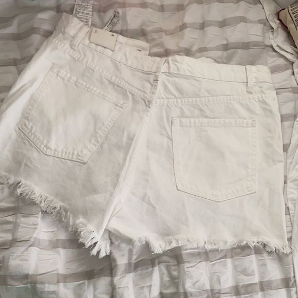 Zara Shorts - Picture 4 of 4